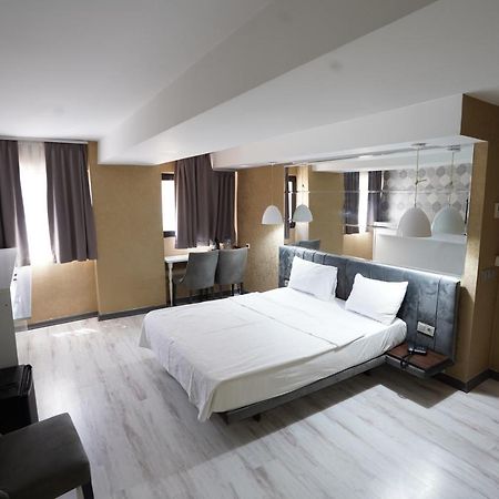 איסטמבול Time Hotel Mecidiyekoy מראה חיצוני תמונה